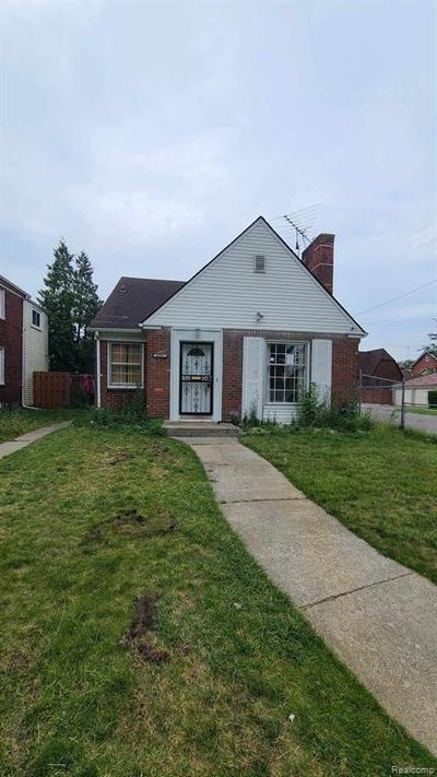 4015 Bedford Street, Home with 3 bedrooms, 1 bathrooms and null parking in Detroit MI | Image 1