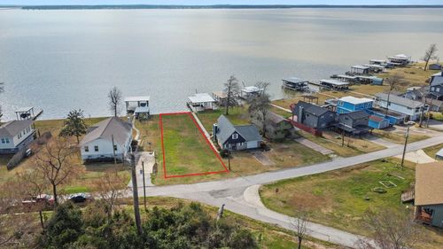 38 W Cattle Dr, Onalaska, TX, 77360 | Card Image