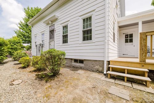 1586 Chalkstone Ave, Providence, RI, 02909-5530 | Card Image