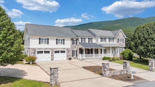 116 Dustys Rd, Covington, VA, 24426-6053 | Card Image