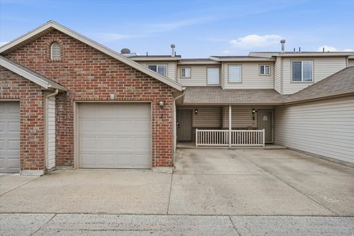 apt-2-652 W 800 N, Clinton, UT, 84015-9450 | Card Image