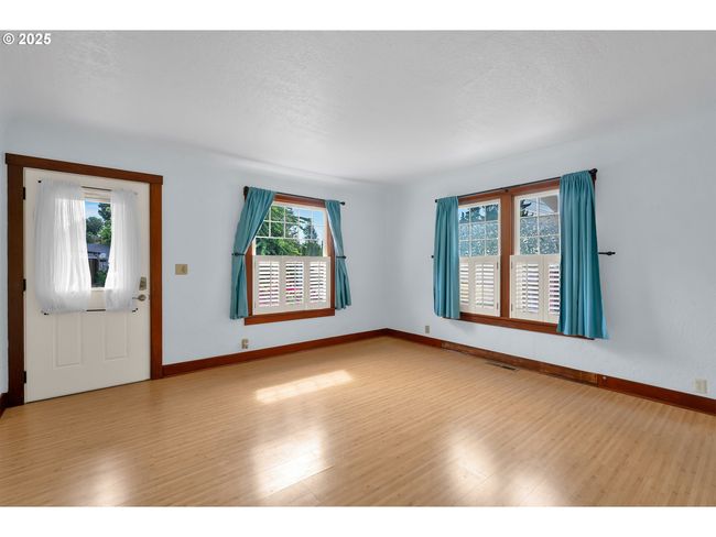 1710 Norkenzie Rd, House other with 3 bedrooms, 2 bathrooms and 1 parking in Eugene OR | Image 8