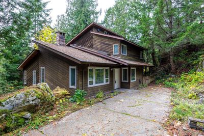 7462 Redrooffs Rd, House other with 4 bedrooms, 3 bathrooms and 3 parking in Halfmoon Bay BC | Image 3