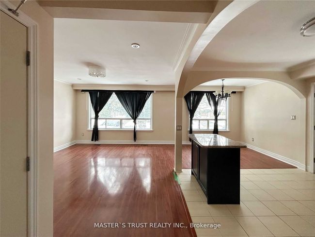 308 Skopit Rd, House other with 3 bedrooms, 1 bathrooms and 2 parking in Richmond Hill ON | Image 6