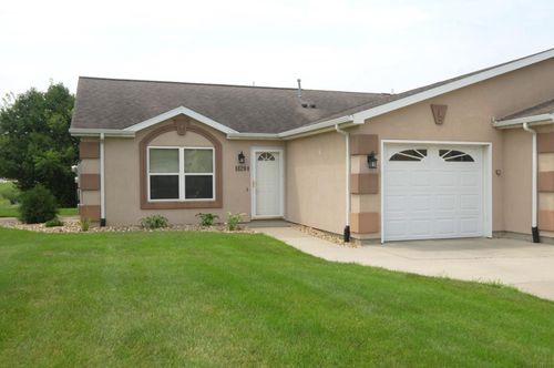 1-1820 W 18th Streets, Cedar Falls, IA, 50613 | Card Image