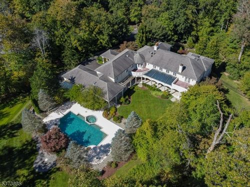 21 Stoningham Dr, Warren, NJ, 07059-6740 | Card Image