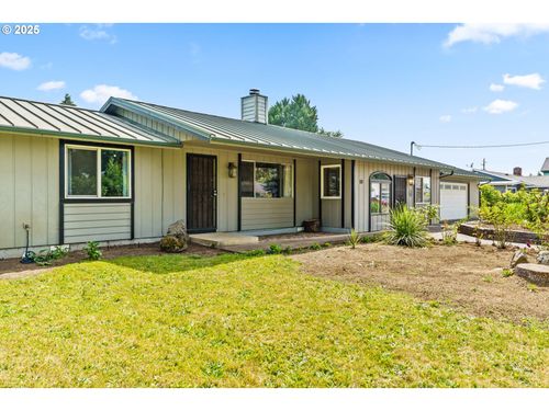 101 E Cooley Ave, Brownsville, OR, 97327-2316 | Card Image