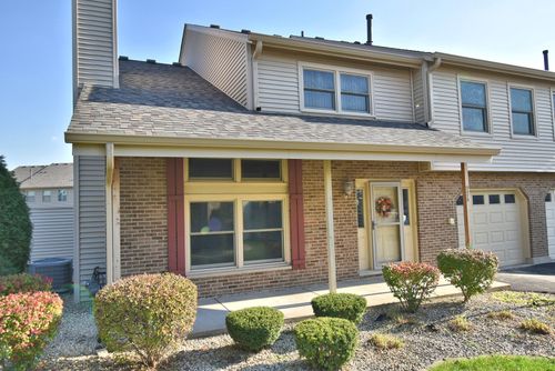 9378 Bradford Ln, Orland Park, IL, 60462-4754 | Card Image