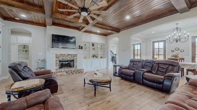 205 Talpa Trl, House other with 5 bedrooms, 4 bathrooms and 3 parking in Lumberton TX | Image 4