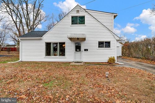 51 Farrell Ave, Ewing, NJ, 08618-2029 | Card Image