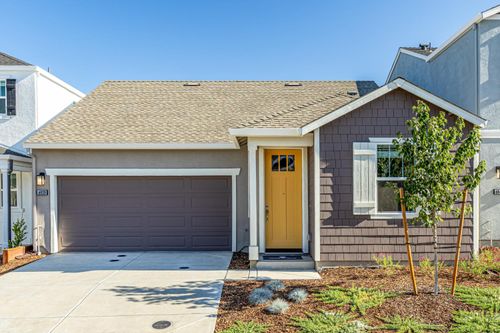 4039 Porton Ln, Carmichael, CA, 95608-2253 | Card Image