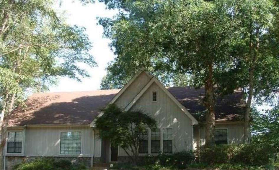 Walnut Bend Rd, Cordova, TN 38018