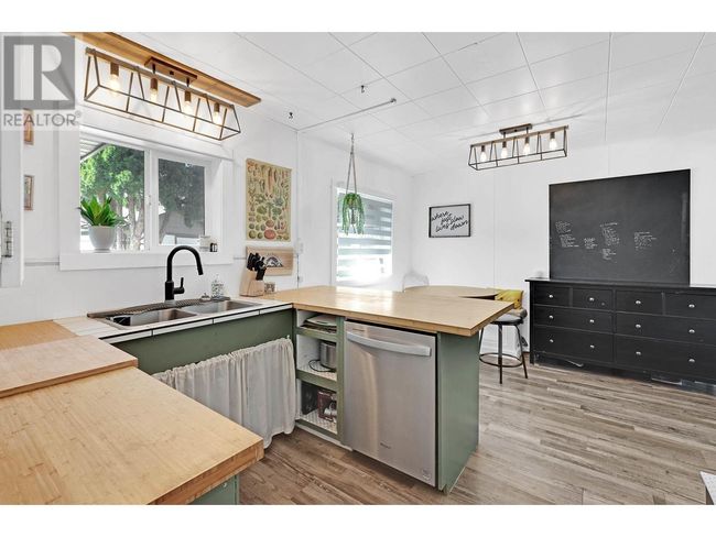 2820 Westsyde Rd, House other with 3 bedrooms, 2 bathrooms and null parking in Kamloops BC | Image 9