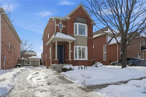 2669 Castle Hill Cres, Oakville, ON, L6H6J1 | Card Image