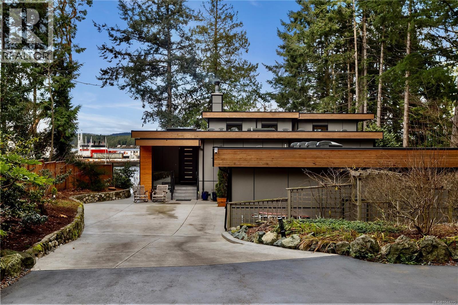 Residential in North Saanich
