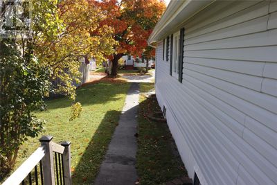 36 Pleasant Ave, House other with 3 bedrooms, 2 bathrooms and null parking in Stephenville NL | Image 3