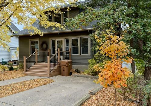 216 S 9th St, Montevideo, MN, 56265-1945 | Card Image