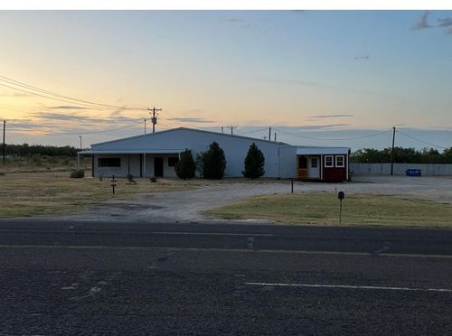 1504 W Broadway St, Sweetwater, TX, 79556-4266 | Card Image