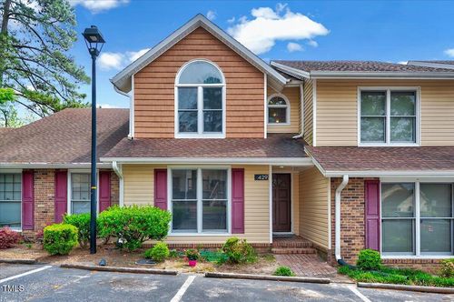 429 Lands End Rd, Fayetteville, NC, 28314-1742 | Card Image