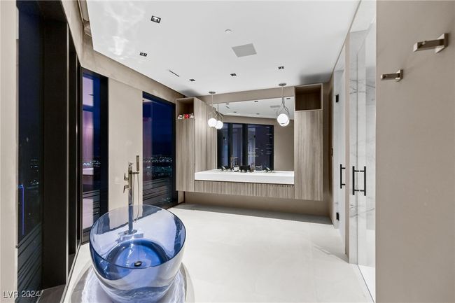 2406 - 3750 Las Vegas Blvd S, Home with 2 bedrooms, 3 bathrooms and null parking in Las Vegas NV | Image 21