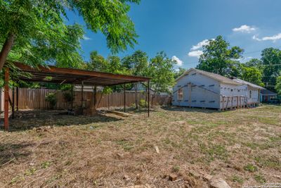 113 Aganier Ave, House other with 3 bedrooms, 2 bathrooms and null parking in San Antonio TX | Image 3