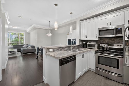 218-13897 Fraser Highway, Surrey, BC, V3T0G8 | Card Image