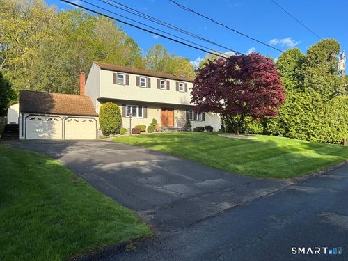 117 Whispering Hill Rd, Watertown, CT, 06795-1830 | Card Image