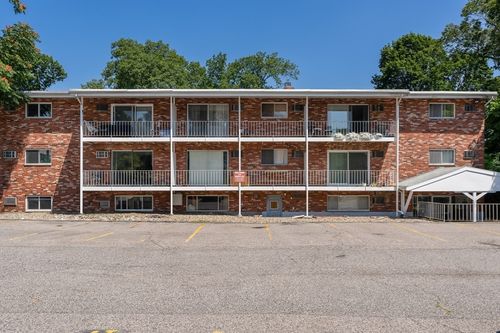 apt-105-73 Charlesbank Rd, Newton, MA, 02458-1734 | Card Image