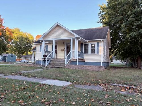 809 N 3rd St, Kentland, IN, 47951 | Card Image