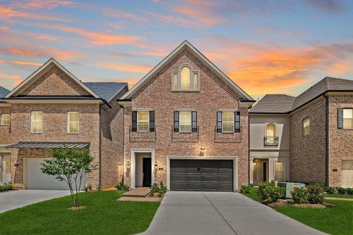 111 Hickory Street, Shenandoah, TX, 77384 | Card Image