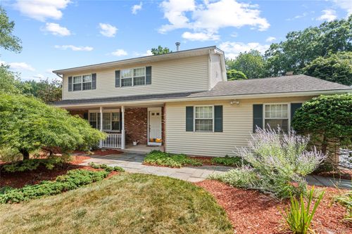 8 Ungava Dr, New City, NY, 10956-4124 | Card Image