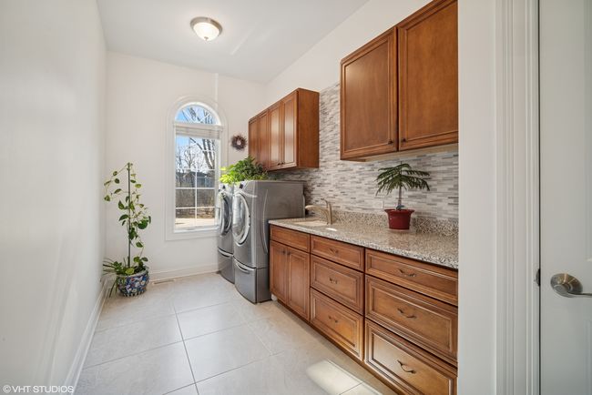 7 Preston Ct, House other with 6 bedrooms, 6 bathrooms and 4 parking in Lincolnshire IL | Image 14