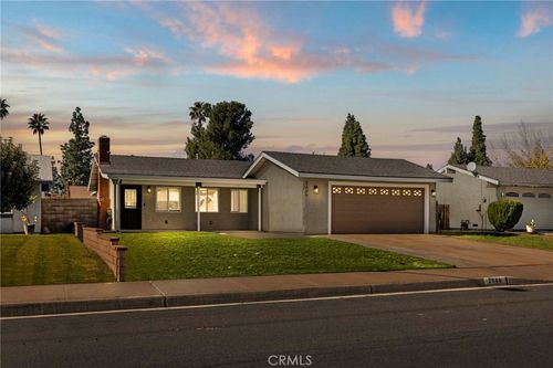 2844 S Cypress Point Dr, Ontario, CA, 91761-7441 | Card Image