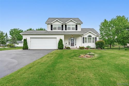 7047 Lincoln Avenue Ext, Lockport, NY, 14094-6219 | Card Image