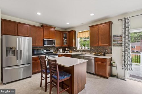 111 Sovereign Ct, WINCHESTER, VA, 22602-2598 | Card Image