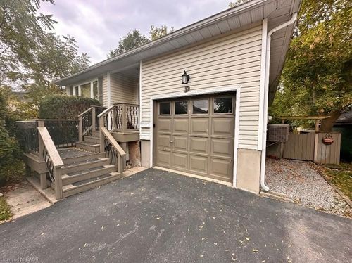 b-9 Macville Avenue, Kitchener, ON, N2K1T2 | Card Image