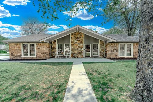 9001 Kiltartan Dr, Fort Smith, AR, 72908-8631 | Card Image