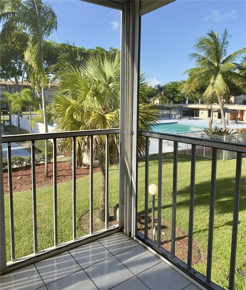 apt-208-981 Hillcrest Ct, Hollywood, FL, 33021-7863 | Card Image