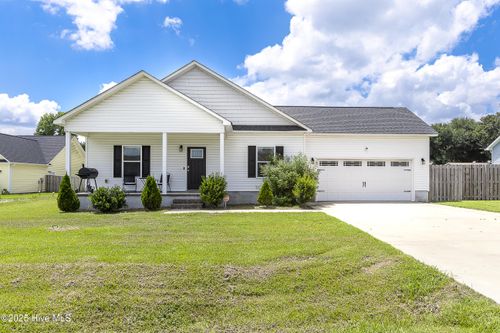 104 Conley Hills Dr, Richlands, NC, 28574-6407 | Card Image