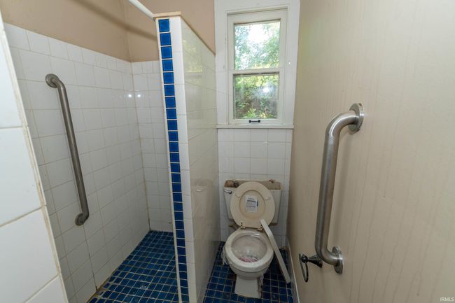 302 C St, Home with 5 bedrooms, 2 bathrooms and null parking in Laporte IN | Image 28