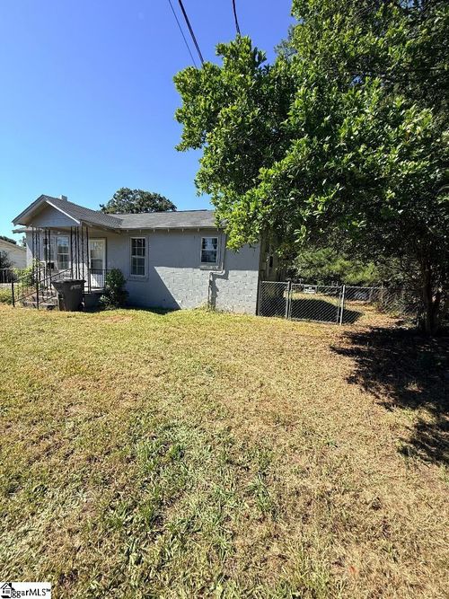 705 S Fairfield Road, Greenville, SC, 29605 | Card Image