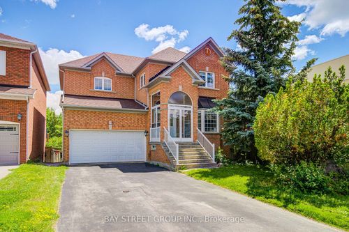 19 Fountain Crt, Richmond Hill, ON, L4S2K4 | Card Image
