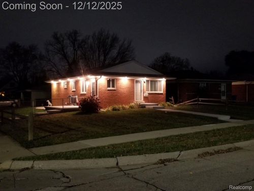 14405 Stephens Rd, Warren, MI, 48089-2236 | Card Image