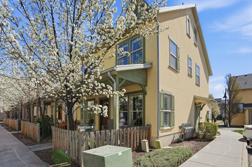 860 W Pantani Ct, Midvale, UT, 84047-5724 | Card Image