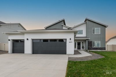 2071 S Grand Fork Way, House other with 4 bedrooms, 3 bathrooms and 3 parking in Meridian ID | Image 1