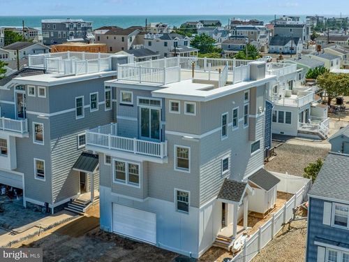 10 W Marshall Ave, LONG BEACH TOWNSHIP, NJ, 08008-1221 | Card Image