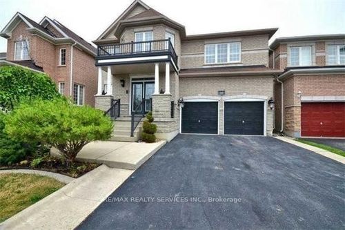 62 Eagle Plains Dr, Brampton, ON, L6R3M3 | Card Image