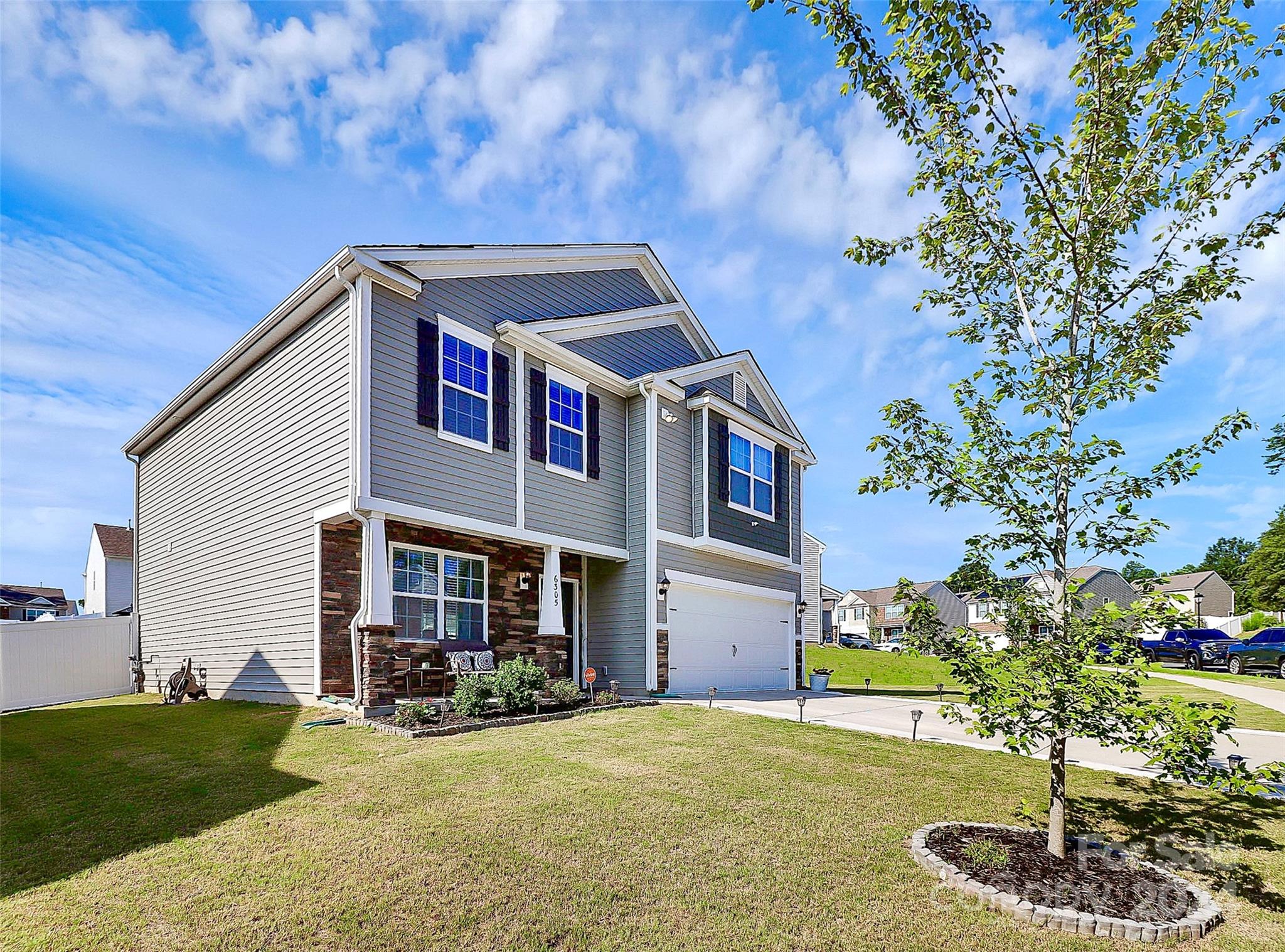 Ellimar Field Ln, Charlotte, NC 28215