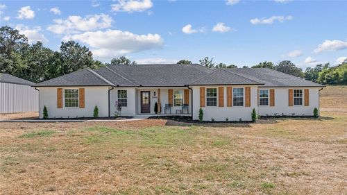 20491 Cedar Bluff Rd, Fayetteville, AR, 72703-9272 | Card Image