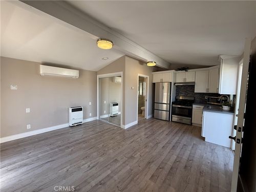 1373 W 12th St, San Pedro, CA, 90731 | Card Image